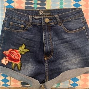dark wash shorts with embroidery rose!